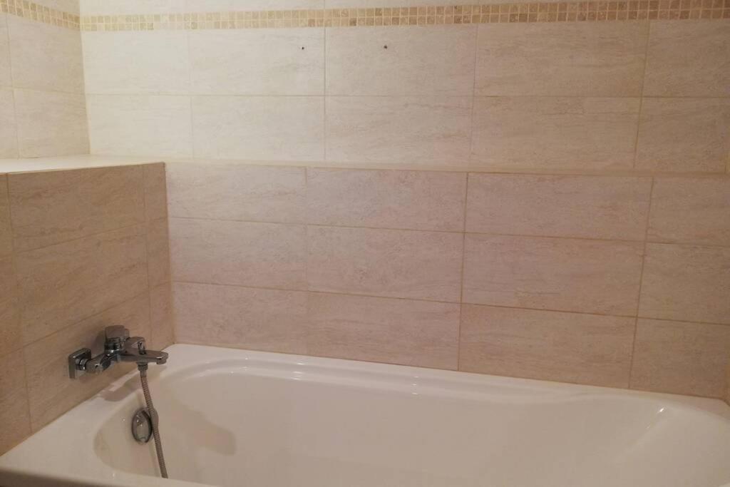 Maison De Village De Caractere Nébian Dış mekan fotoğraf